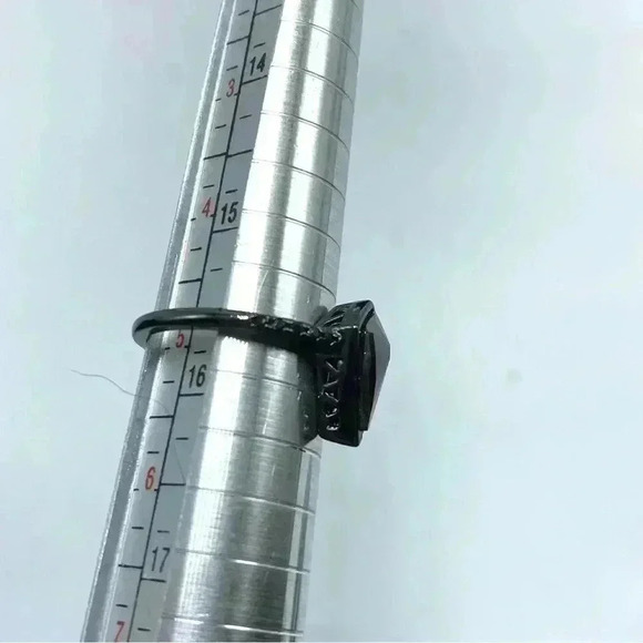 Kite rainbow rhinestone  ring size 5 - Picture 5 of 5